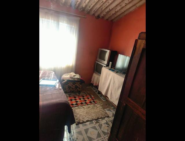 2 BEDROOM HOUSE FOR SALE IN MOFOLO CENTRAL